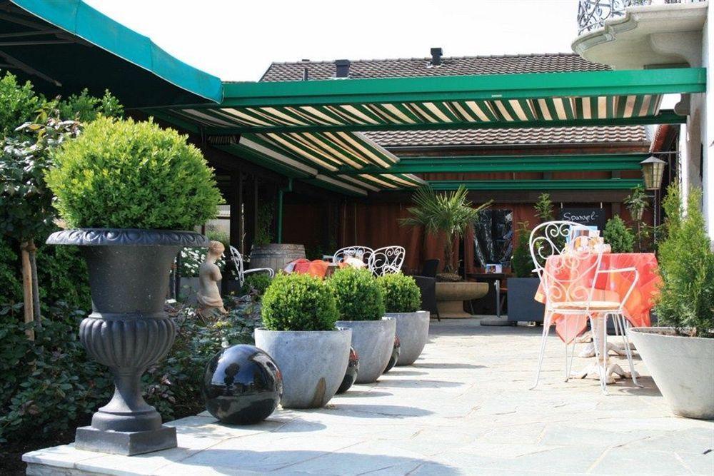 Italian Lifestyle & Osteria Chartreuse 3*