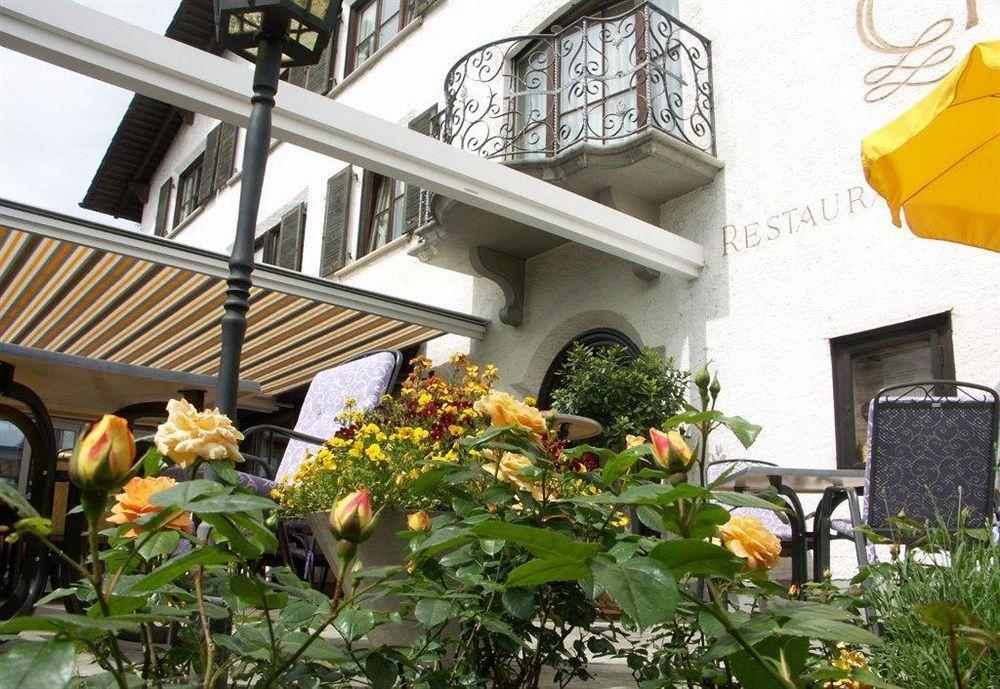 Italian Lifestyle & Osteria Chartreuse Hotel