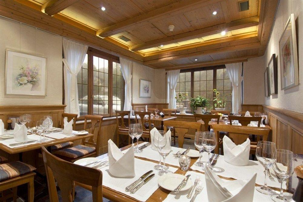 Italian Lifestyle & Osteria Chartreuse होटल